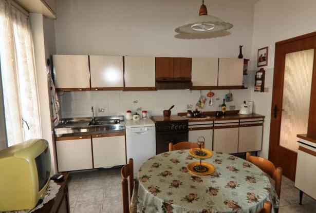 Modica,three-room apartment a stone's throw from San Giorgio 20