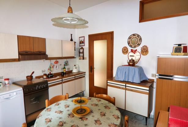 Modica,three-room apartment a stone's throw from San Giorgio 19