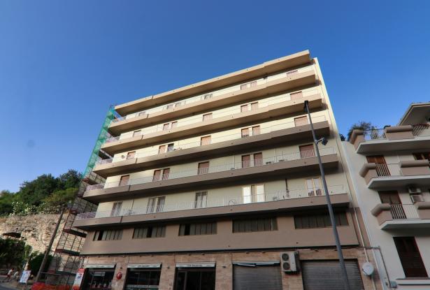Modica,three-room apartment a stone's throw from San Giorgio 0