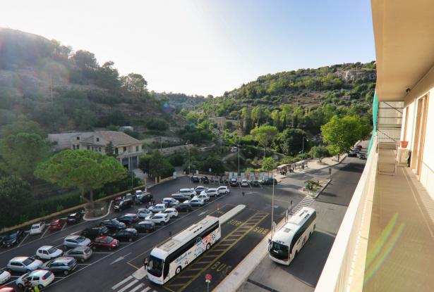 Modica,three-room apartment a stone's throw from San Giorgio 38