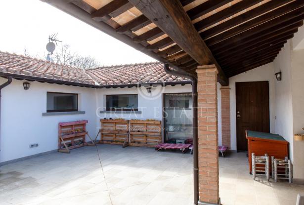 Courtyard with view 9 Courtyard with view 9