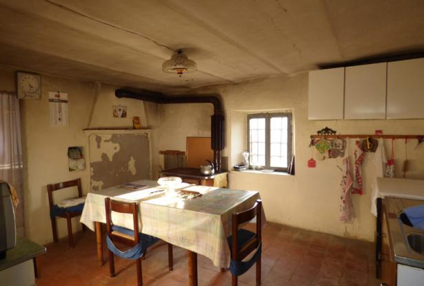 Stone Farm Houses for sale in langhe area Stone Farm Houses for sale in langhe area