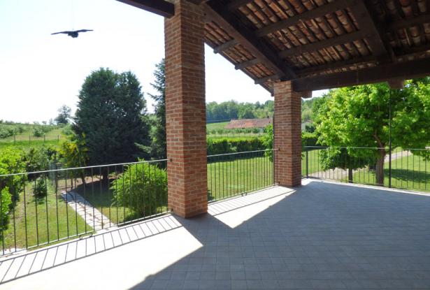 A Restored Country House with Park in the Area of Barolo/ mrg001 A Restored Country House with Park in the Area of Barolo/ mrg001