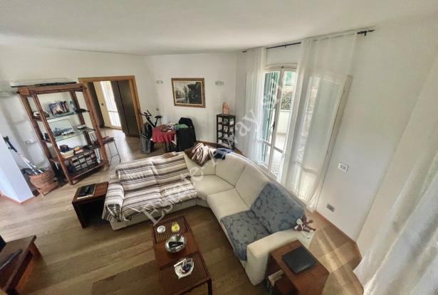 L1203 Villa with garden and sea view for sale in Bordighera 14