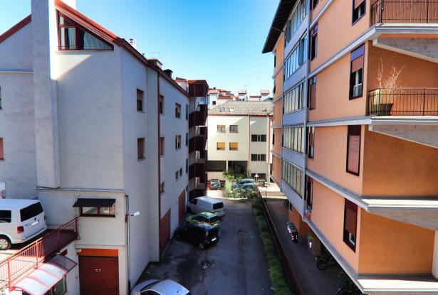Trento, flat in the centre 13