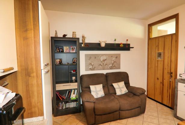 Muscoline,flat in residence 25
