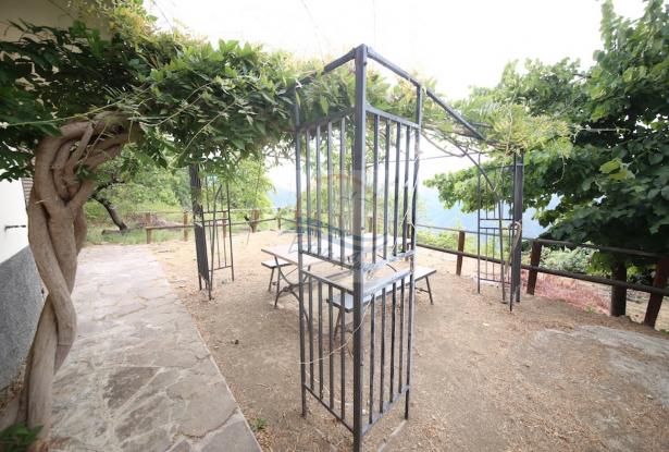 L841 For sale in Dolceacqua, detached house 2