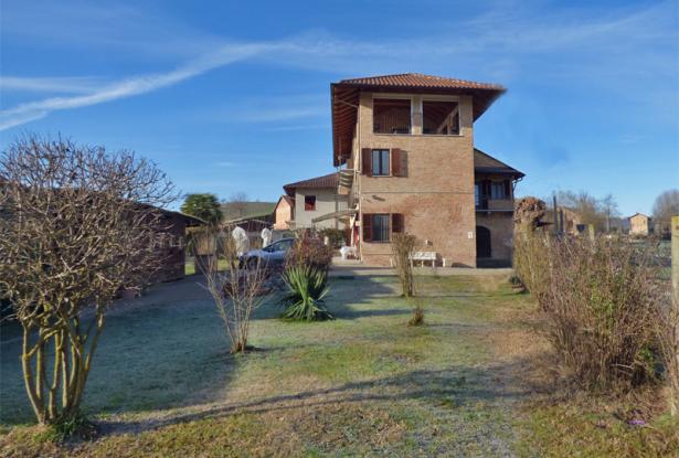 Country house for sale monferrato area Country house for sale monferrato area