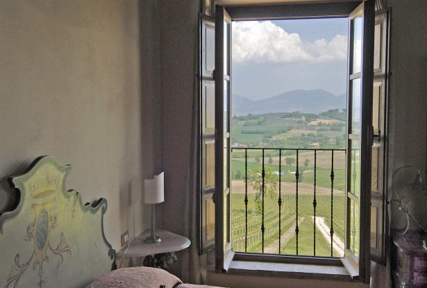 Sweeping Views From the Bed enjoy the magnificent views from the bed