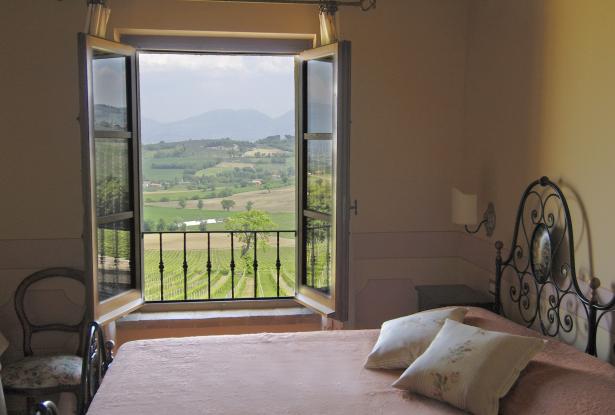 Sweeping Views from the Bed enjoy the magnificent views from the bed