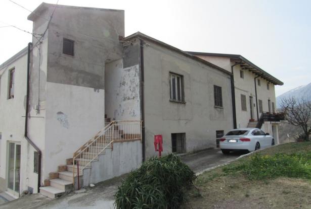 Breath-taking mountain and lake views from a 60sqm terrace, three bed, 200sqm partially renovated country house. 0