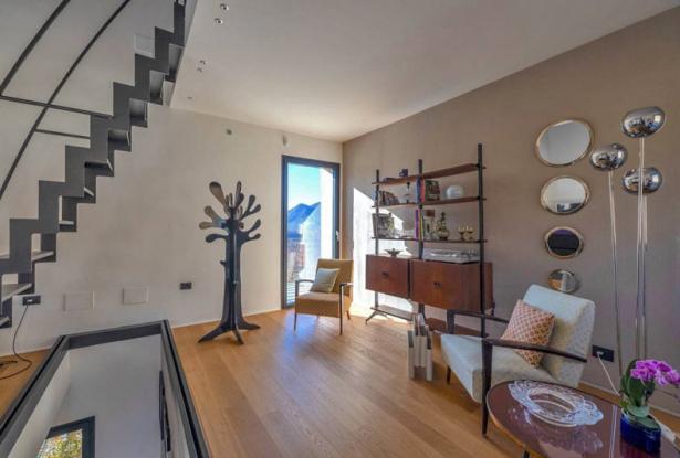 Villa with Garden and Stunning Landscape Views Villa with Garden and Stunning Landscape Views