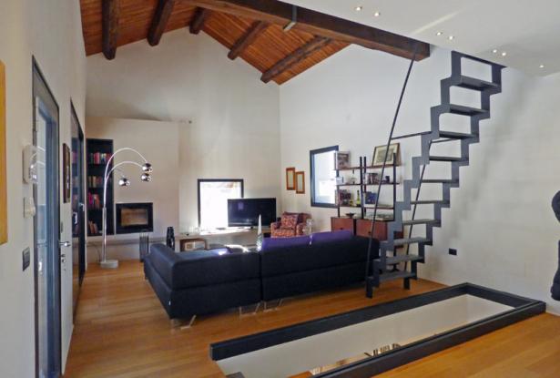 Villa with Garden and Stunning Landscape Views Villa with Garden and Stunning Landscape Views