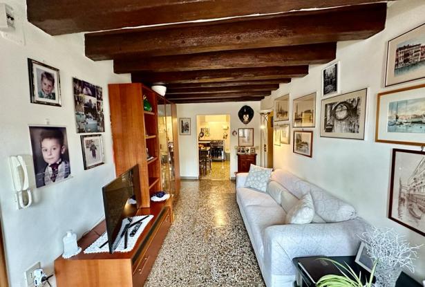 Venice- St. Mark’s district - Charming two bedroom apartment in historic building. Ref. 186c 8