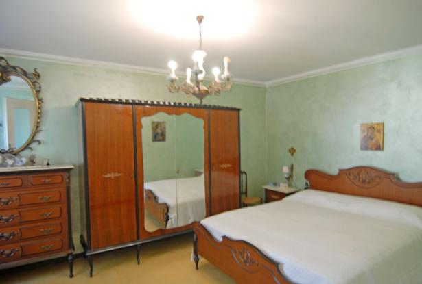HOUSE WITH GARDEN AND PANORAMIC VIEW HOUSE WITH GARDEN AND PANORAMIC VIEW