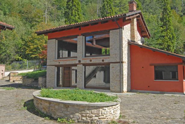 Restored Langhe Country House with a Chapel and Park - NLB033