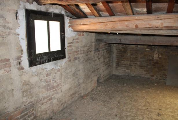 Town house, 130sqm, 3 bedrooms, sea view from the roof, full of vaults and 1950s character 6
