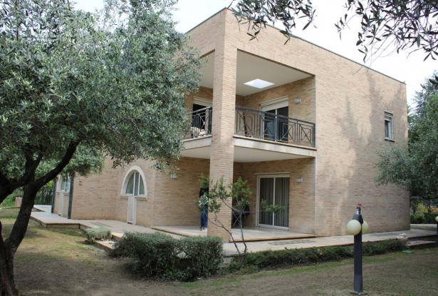 Hill top Villa in a lively town of 900sqm with 4000sqm of building land, amazing mountain views and prestigious finish 6