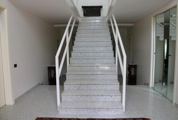 Hill top Villa in a lively town of 900sqm with 4000sqm of building land, amazing mountain views and prestigious finish 1