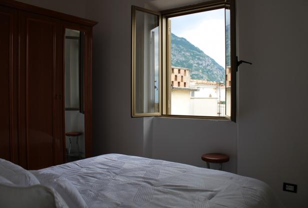 Renovated 4 bed, 200 year old town house, 150sqm with sun terrace 7