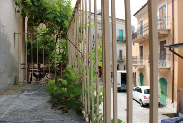 Located in the center of this typical Italian town with 2 beds, two cellars and a new roof 3