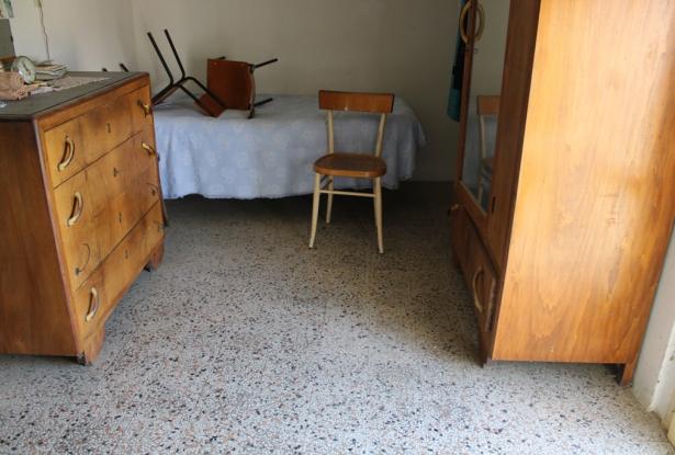 Amazing sun terrace, 150 year old, habitable town house, stone structure, 2-3 beds, 2 cellars 6