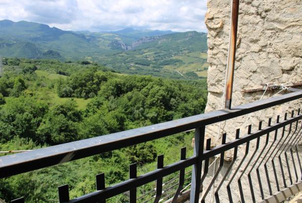 Duplex apartment above a stream, stone structure, habitable, 3 beds, amazing open views, background rushing water 3