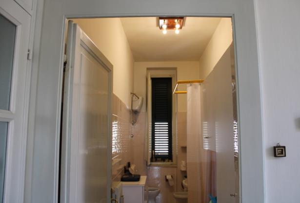 2 bedroom finished apartment in the city center from the 1950s with plenty of original character 3
