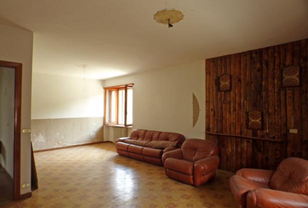 Return to properties Two-Family Home with Garden - BDS001