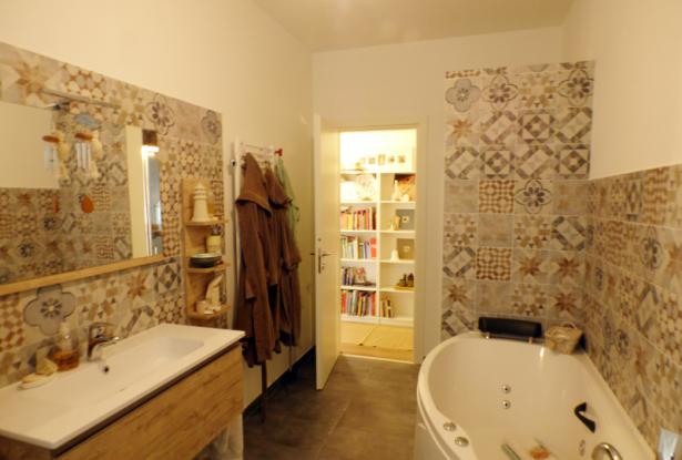 First-Floor Apartment with Independent Heating- dgl217