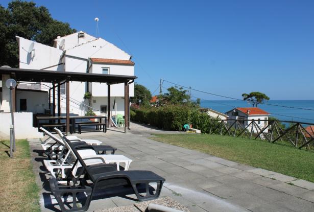 Sea front estate, 300 meters to the beach, recently restored, detached, 8 bedrooms, 2000sqm of garden, garage, private spot amazing sea views 6