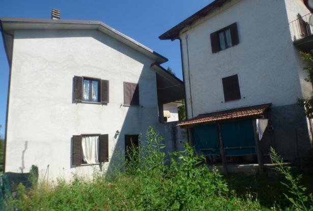 Two Houses with a Garden and Hill Views - IGN002