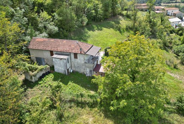Farmhouse with Views onto the Valley - LVC002