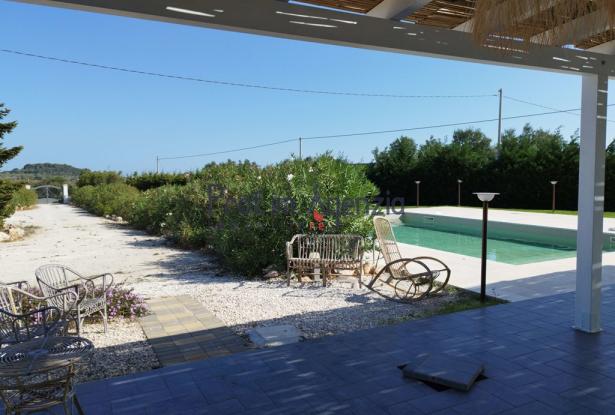 172618 - Villa with pool 17