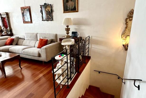 1) Basilica of St. Anthony, charming townhouse with courtyard, terrace and garage. ref.61a 16
