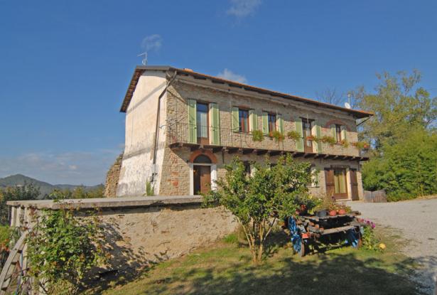 Country house, glamping, for sale in langhe area Country house, glamping, for sale in langhe area