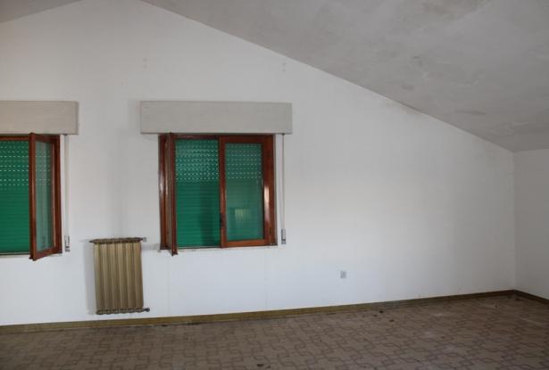 Property for Sale in Civitella Messer Raimondo town Chieti Province, in Abruzzo Central Italy. Property for Sale in Civitella Messer Raimondo town Chieti Province, in Abruzzo Central Italy.