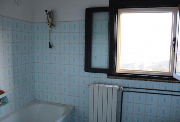 Property for Sale in Civitella Messer Raimondo town Chieti Province, in Abruzzo Central Italy. Property for Sale in Civitella Messer Raimondo town Chieti Province, in Abruzzo Central Italy.