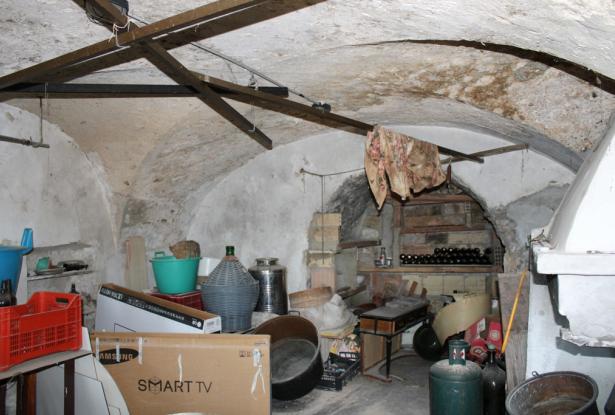 Property for Sale in Civitella Messer Raimondo town Chieti Province, in Abruzzo Central Italy. Property for Sale in Civitella Messer Raimondo town Chieti Province, in Abruzzo Central Italy.