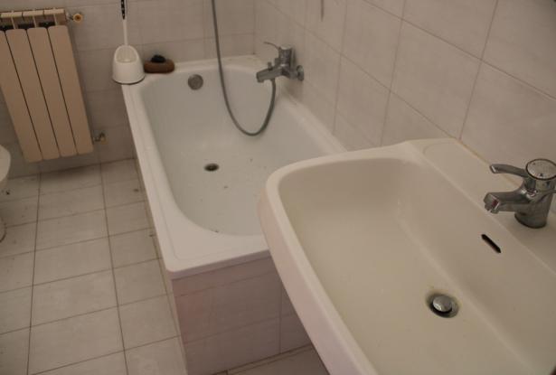 Property for Sale in Bomba town Chieti Province, in Abruzzo Central Italy. Property for Sale in Bomba town Chieti Province, in Abruzzo Central Italy.