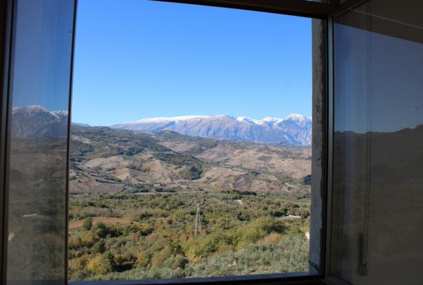 Property for Sale in Bomba town Chieti Province, in Abruzzo Central Italy. Property for Sale in Bomba town Chieti Province, in Abruzzo Central Italy.