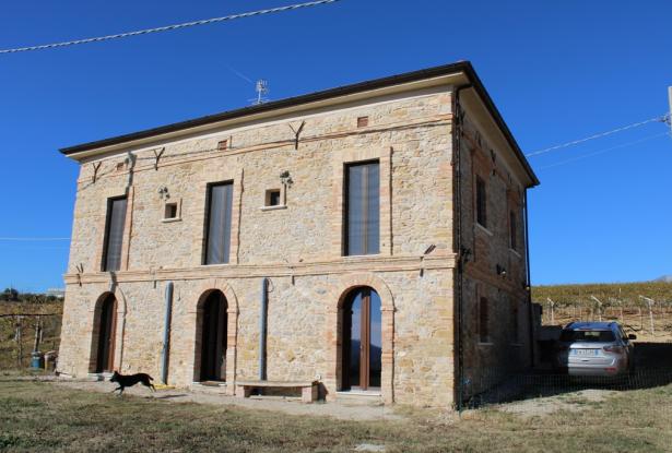 Property for Sale in Poggiofiorito town Chieti Province, in Abruzzo Central Italy. Property for Sale in Poggiofiorito town Chieti Province, in Abruzzo Central Italy.