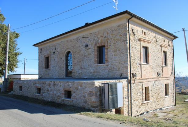 Property for Sale in Poggiofiorito town Chieti Province, in Abruzzo Central Italy. Property for Sale in Poggiofiorito town Chieti Province, in Abruzzo Central Italy.