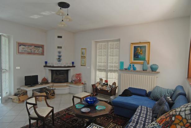 In a Hamlet, a Large Country House With Outbuildings and Panoramic Views - NLT001 In a Hamlet, a Large Country House With Outbuildings and Panoramic Views - NLT001