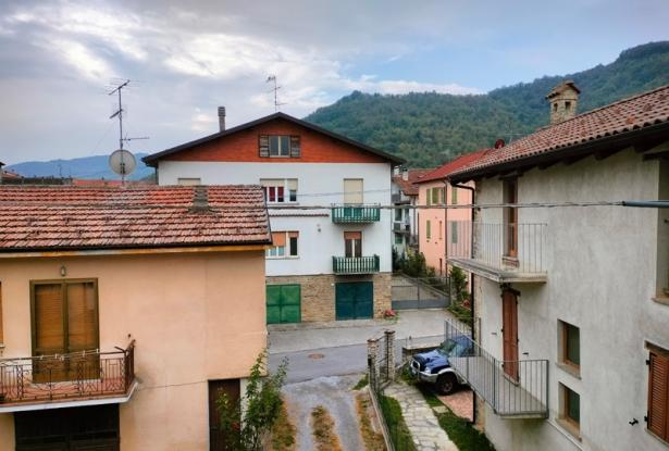 A Row House with Two Apartments in Walking Distance of the Town’s Center - MSL009