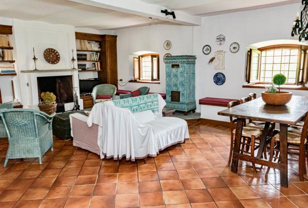 A Restored, Free-Standing Villa from the 1700´s - PNF001 A Restored, Free-Standing Villa from the 1700´s - PNF001