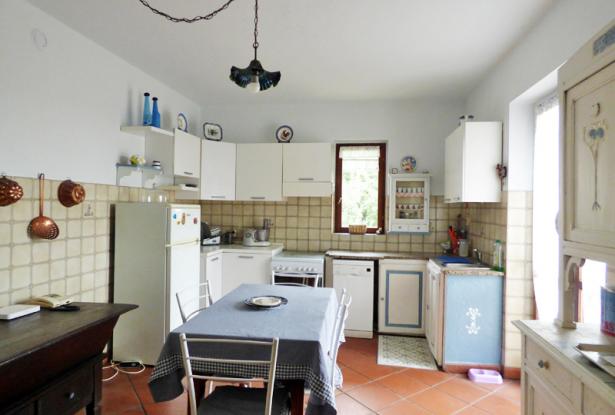 A House with Land in the Hills of the Southern Langhe - CEV003 6
