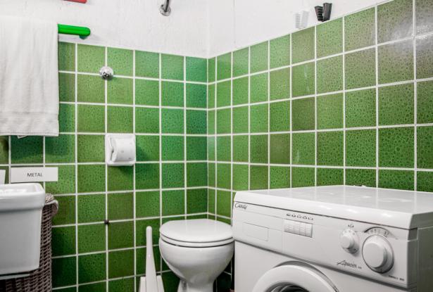 Bathroom 2 Apartment restored in the medieval borgo of Bracciano on Lake Bracciano, Rome Province, Lazio 10