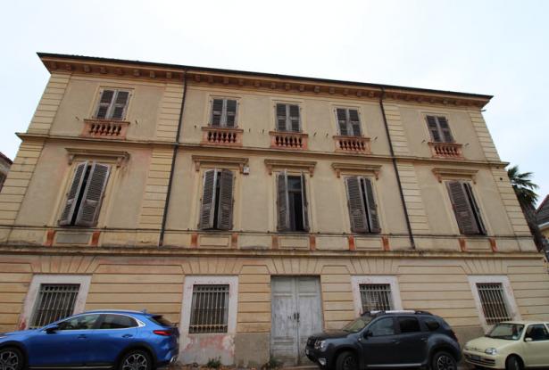 Elegant Historic Villa in Mondovì - MVI010 Elegant Historic Villa in Mondovì - MVI010