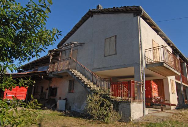 Country House with over 4.5 Hectares of Land in a Hamlet - MZN060 4